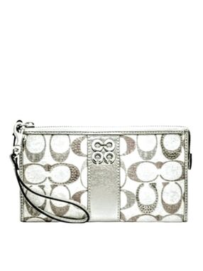 😍 Coach Julia Embellished Sequins Signature C Zippy Wristlet Wallet Silver Bag